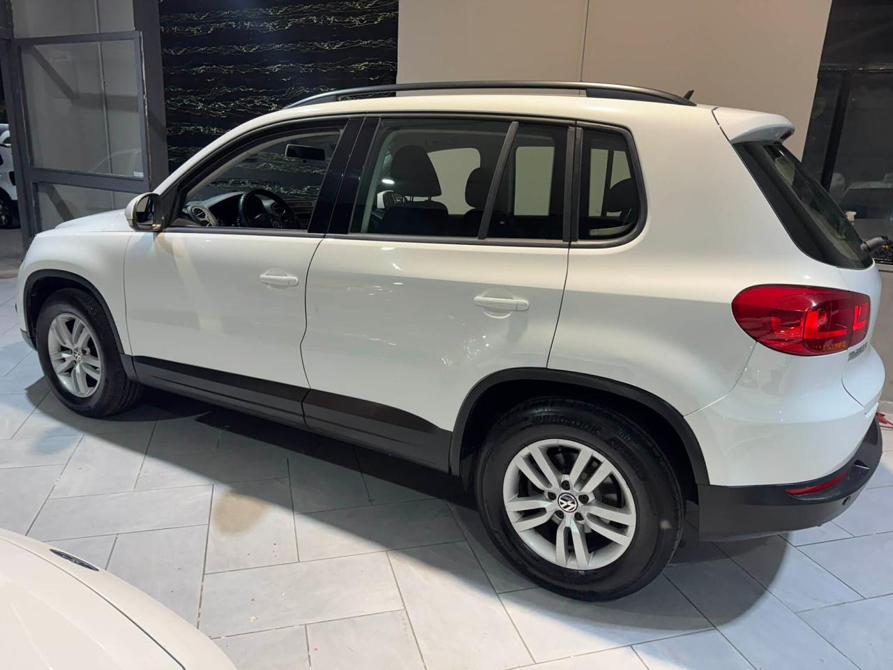 Volkswagen Tiguan 2.0 TDI 110 CV SOLAMENTE 114MILA KM