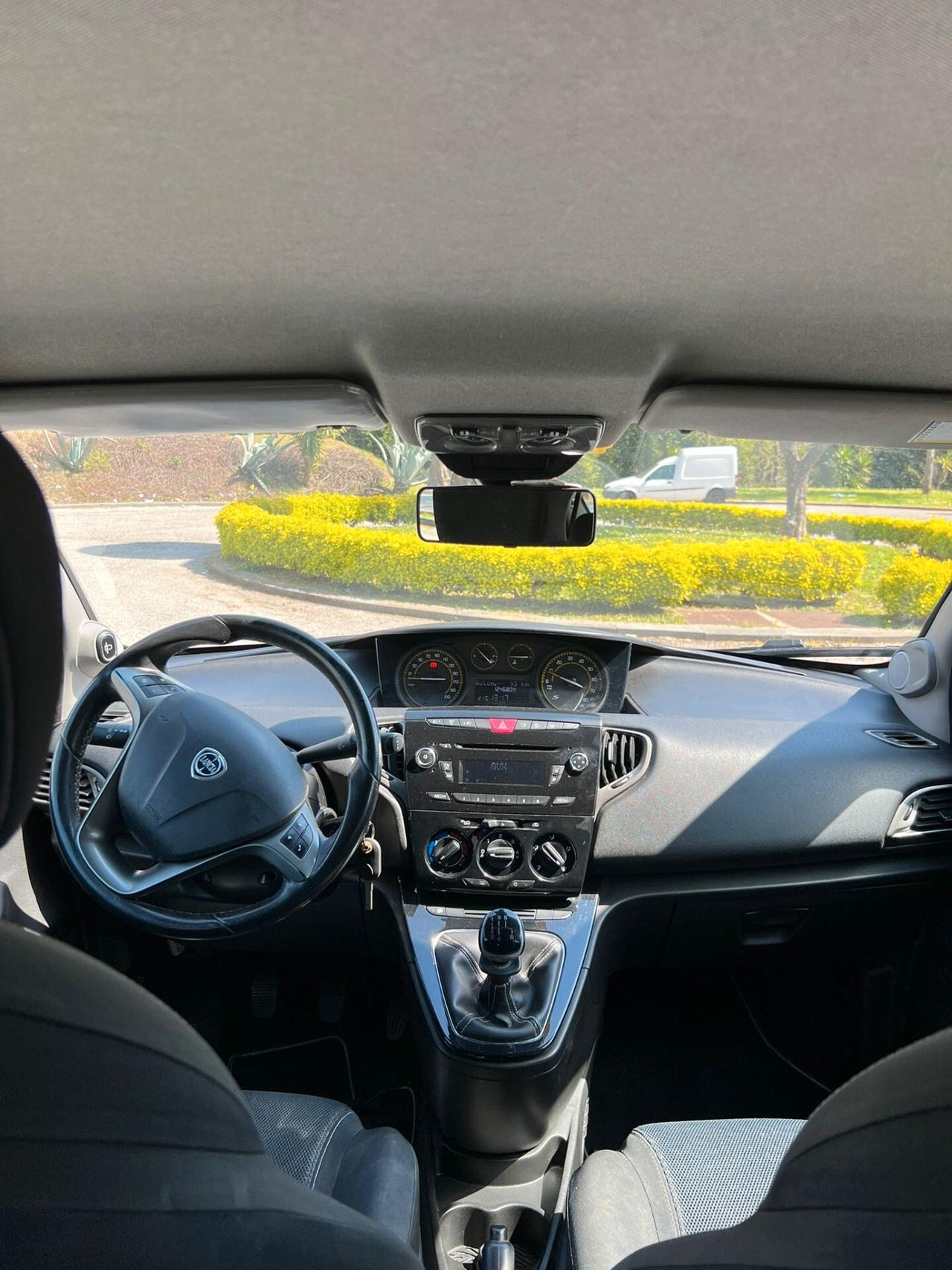 Lancia Ypsilon 1.2 69 CV 5 porte S&S S Momodesign