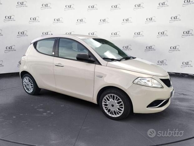 Lancia Ypsilon 1.2 69 CV 5 porte GPL Gold