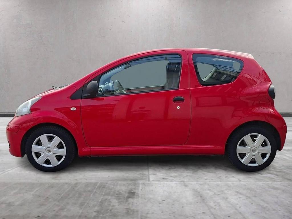 Toyota Aygo 3 Porte 1.0 Now Red Edition