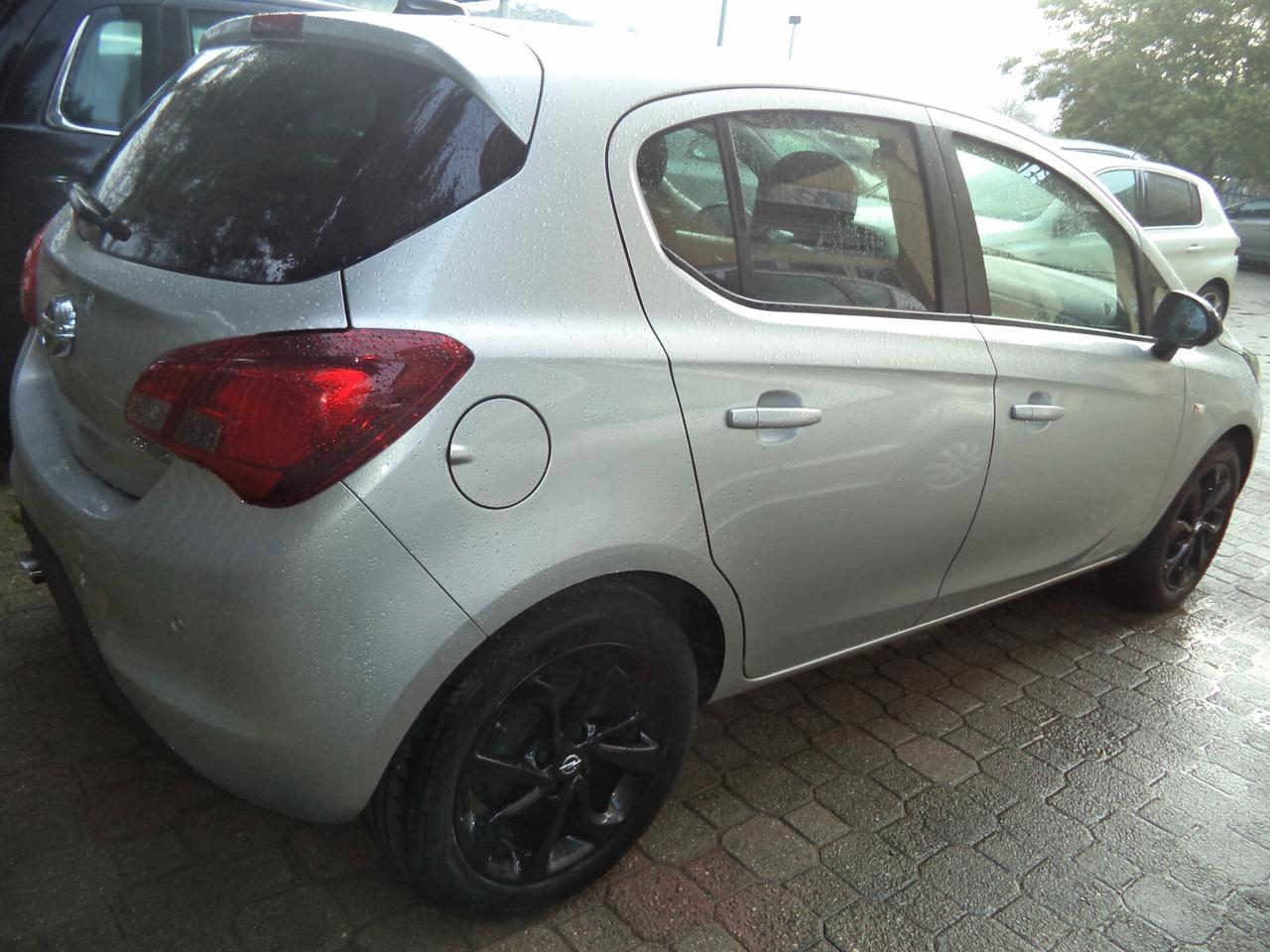 Opel Corsa 1.4 90CV GPL Tech 5 porte Innovation