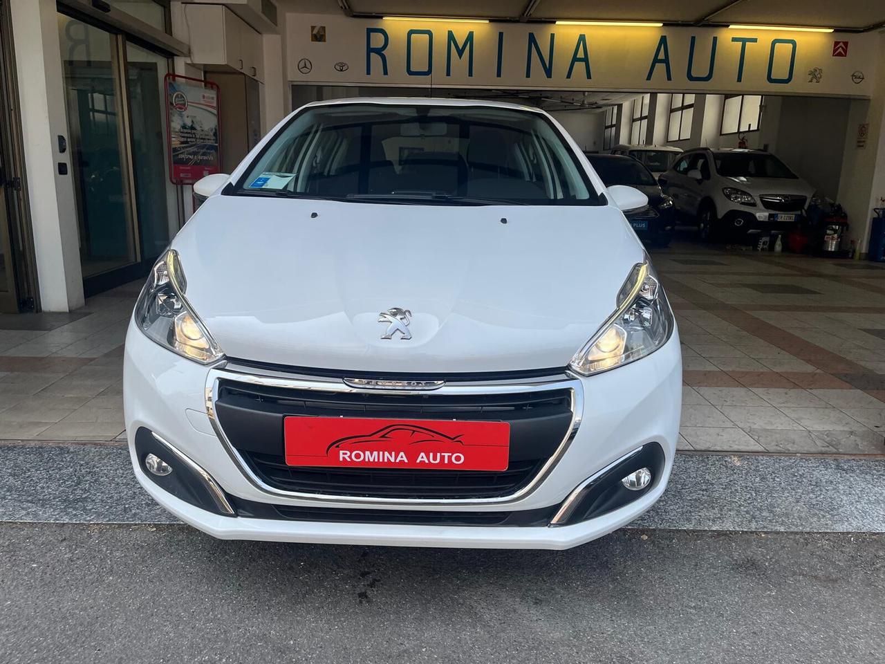 Peugeot 208 PureTech 82 5 porte Allure