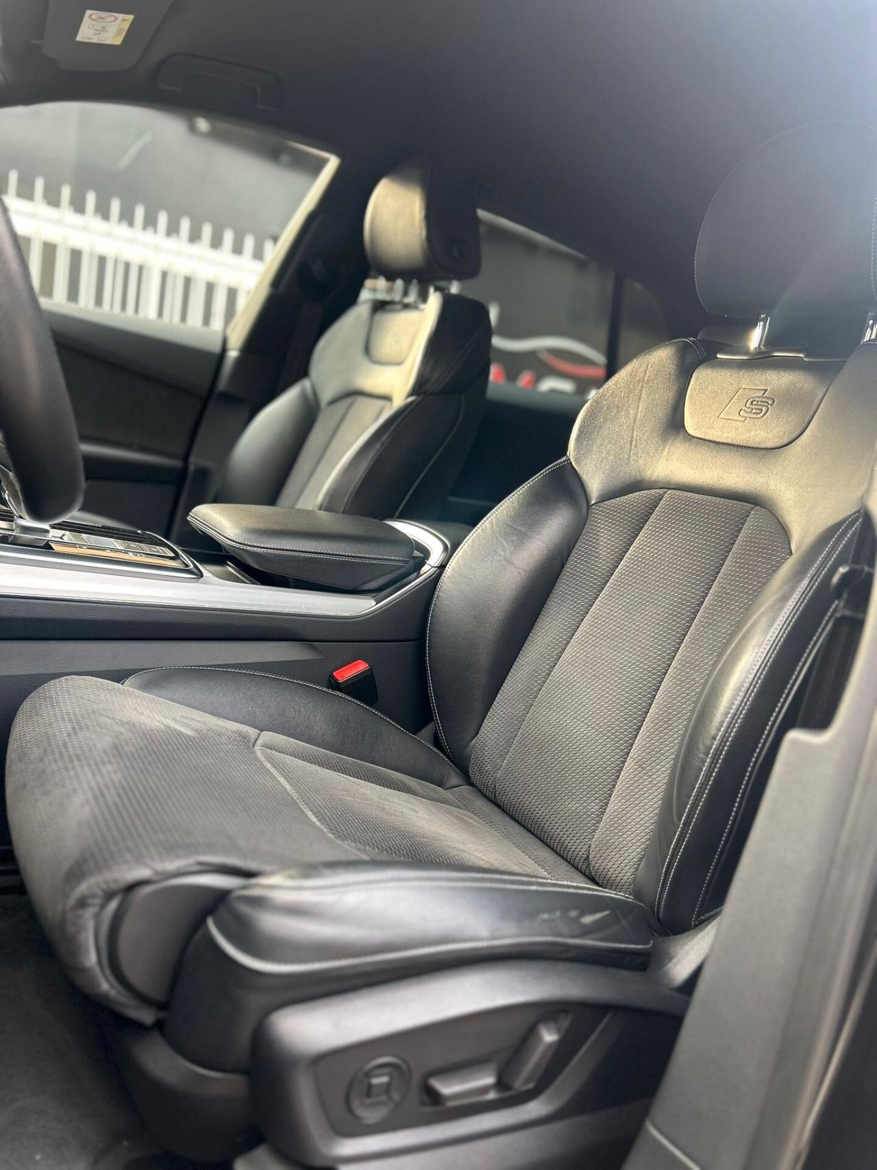 Audi Q8 45 TDI quattro tiptronic