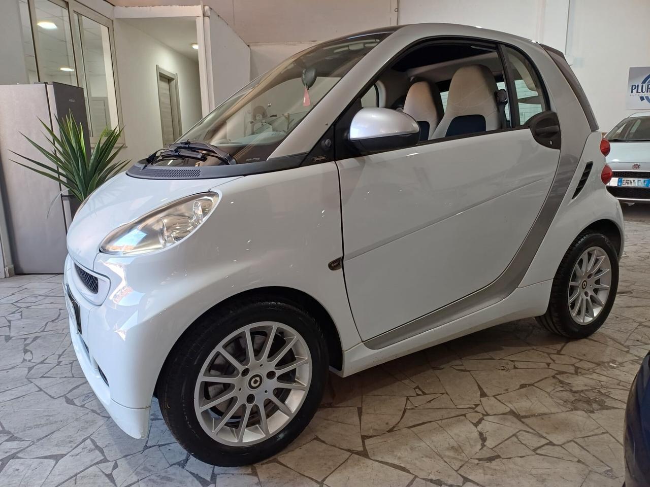 Smart ForTwo 800 cdi DIESEL - 2011