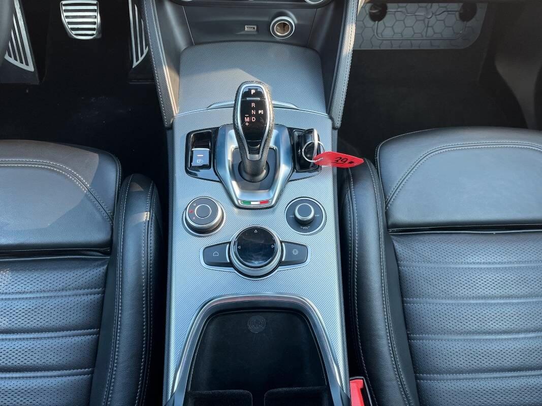 Alfa Romeo Stelvio 2.2 t Veloce Q4 210cv auto