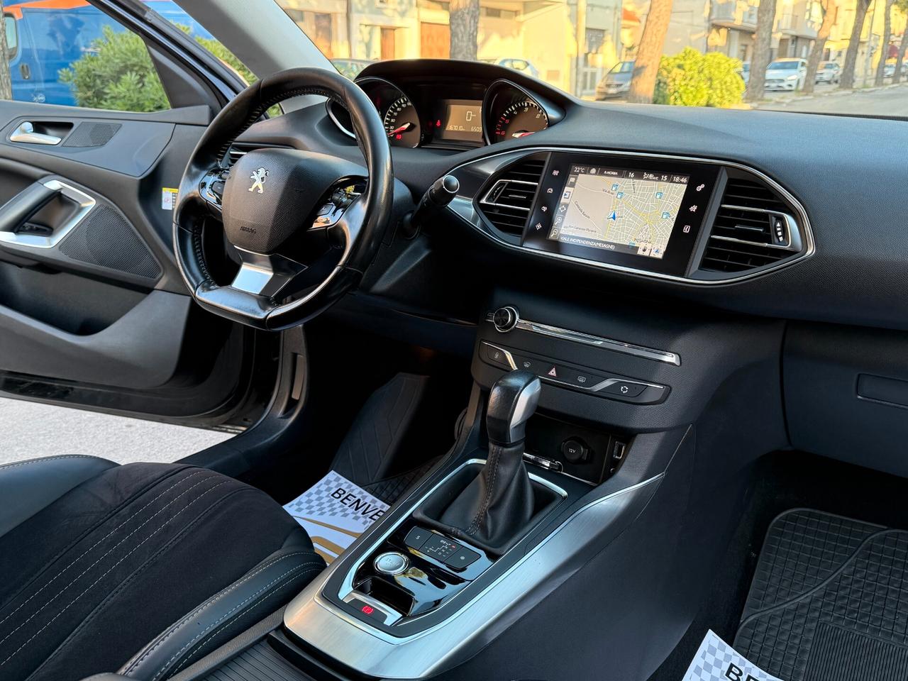 Peugeot 308 BlueHDi EAT6 Allure NAVI PELLE LED