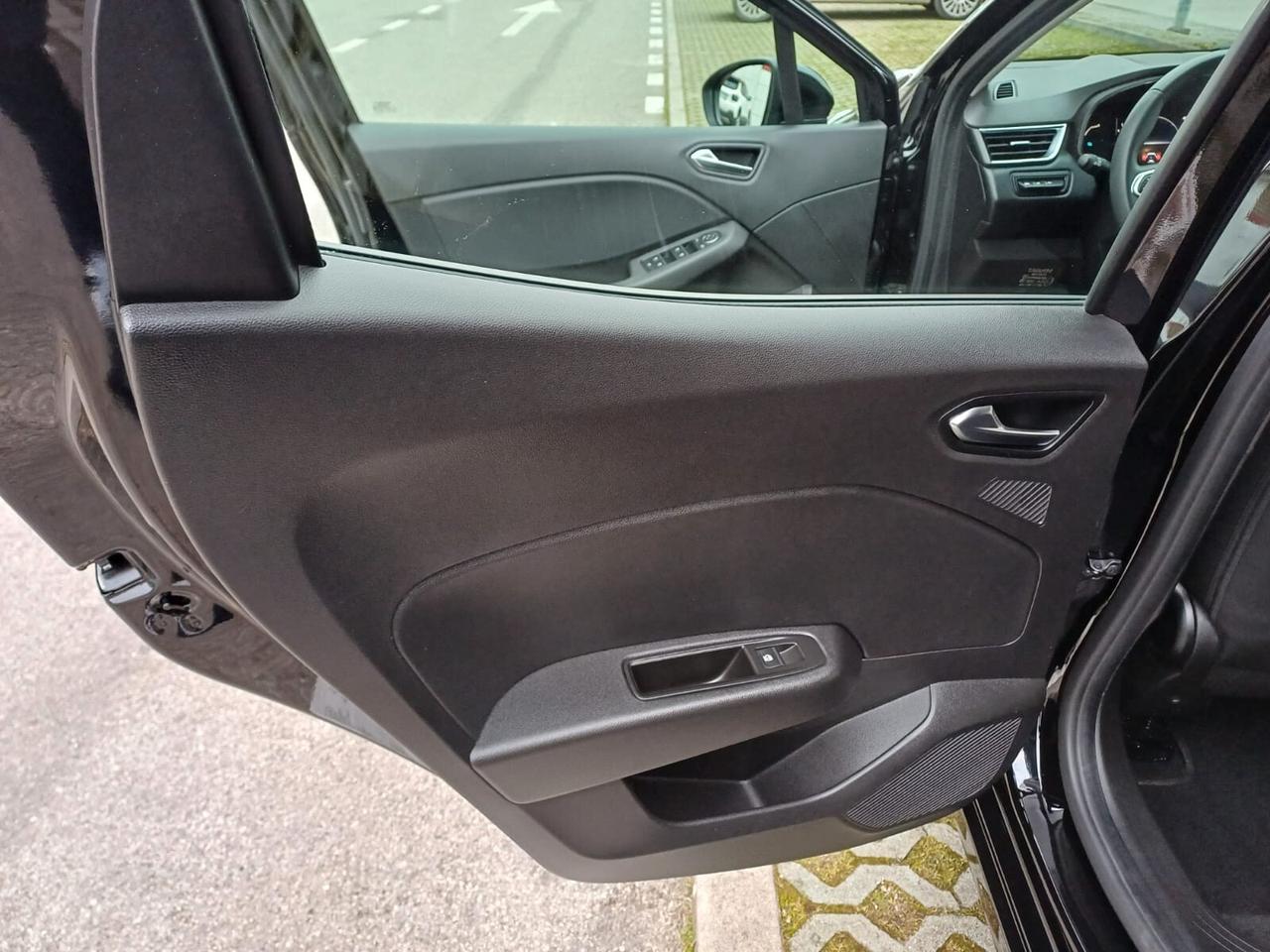 Renault Clio Full Hybrid E-Tech 140 CV 5 porte Business