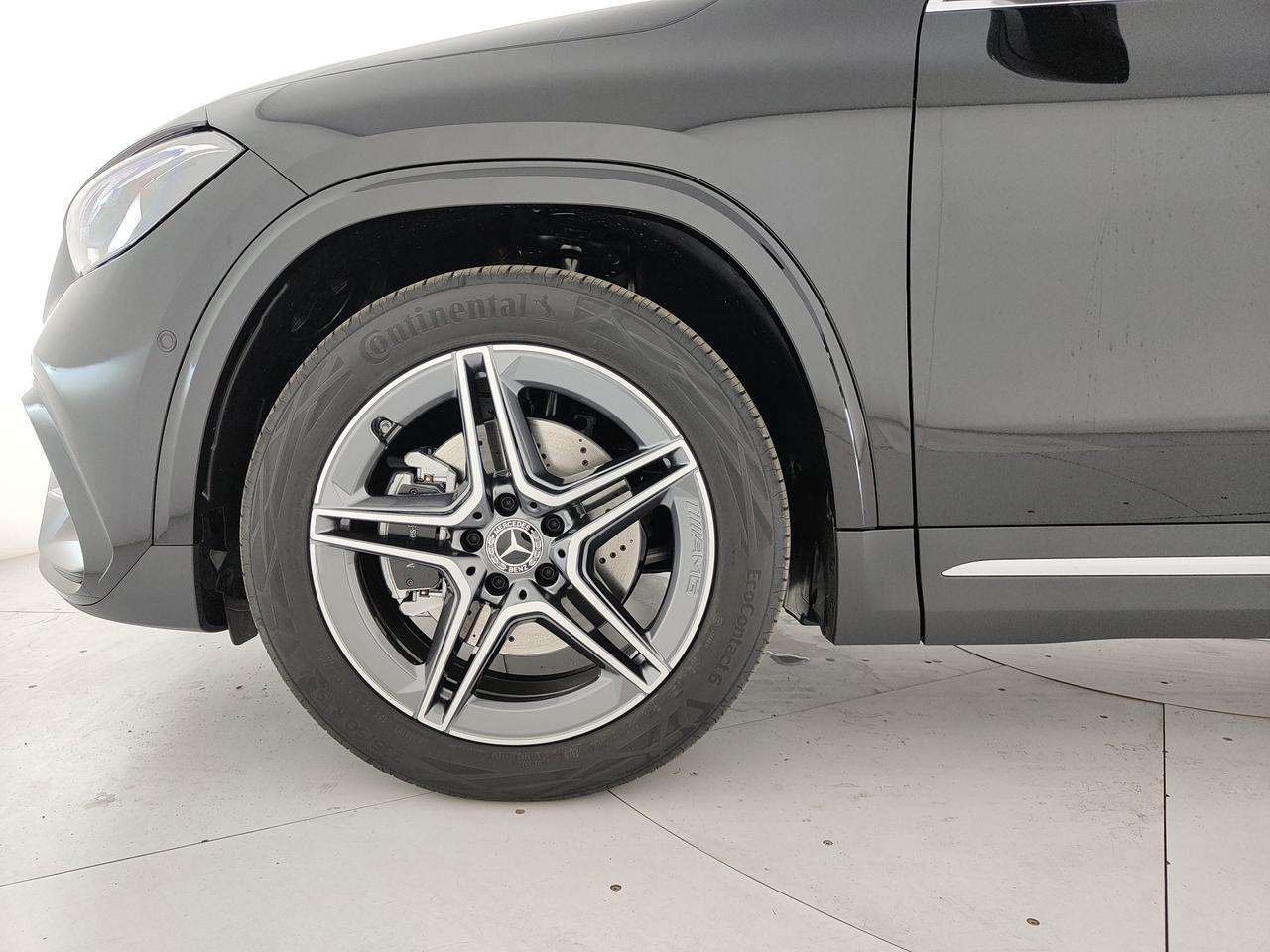 Mercedes-Benz GLA 200 d