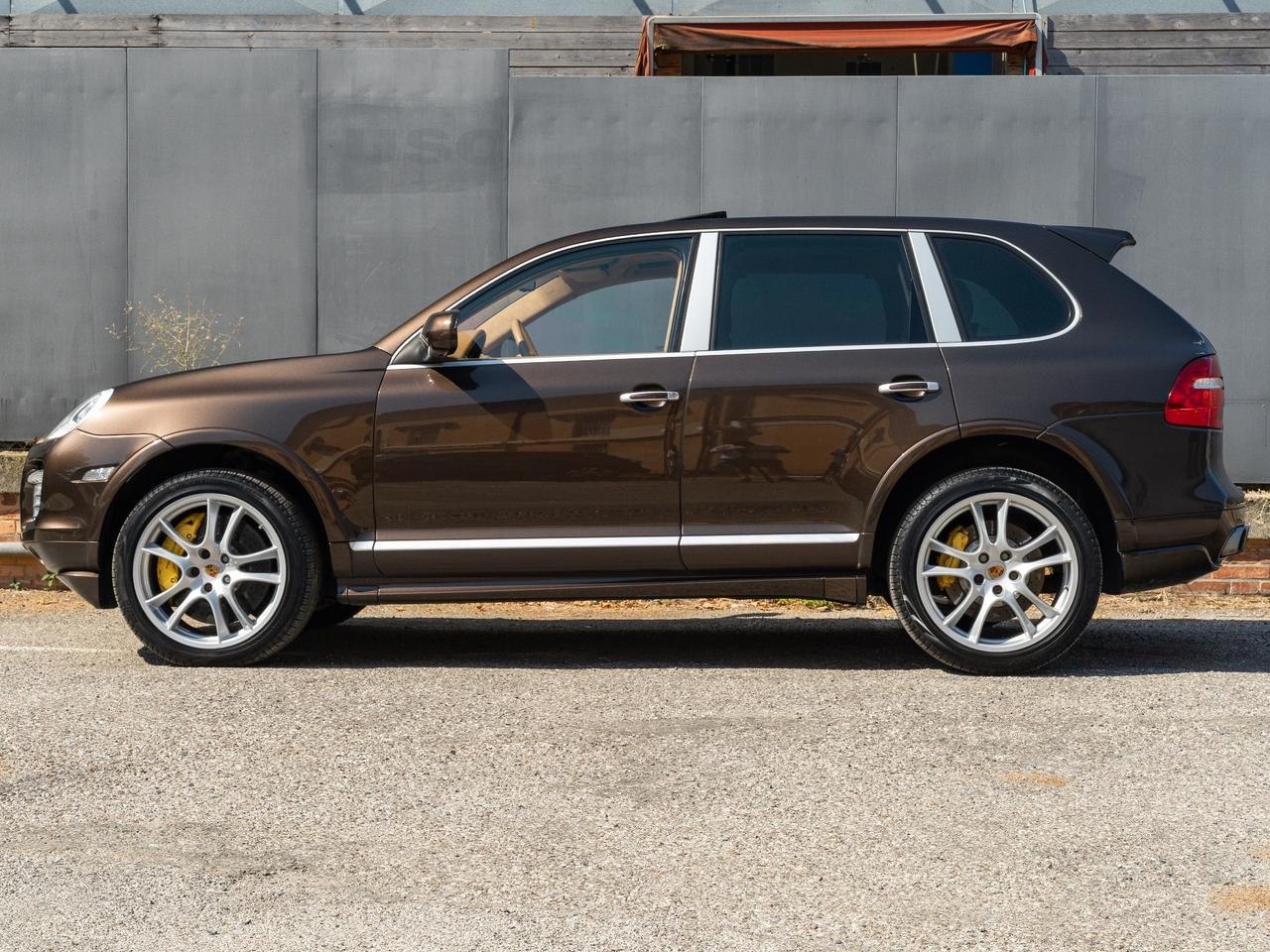 Porsche Cayenne 4.8 Turbo S