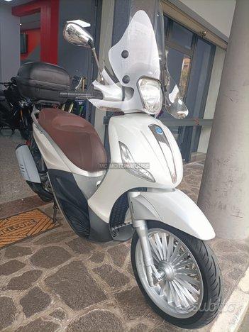 BEVERLY 300 abs*INCLUSOPASSAGGIO* RATE/GARANZIA/e4