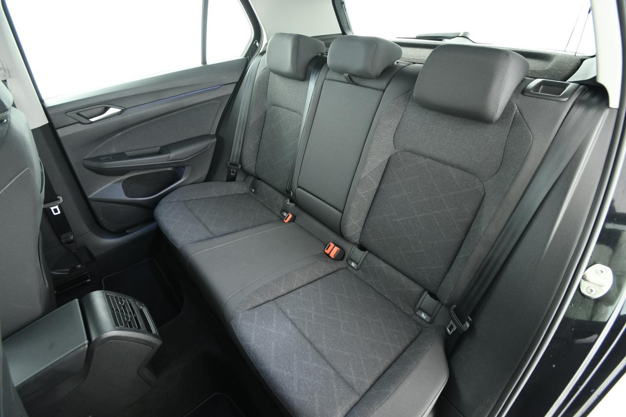 VOLKSWAGEN Golf 2.0 tdi Life 115cv CAMERA+ACC+APP CONNECT+NEOPATENTATI