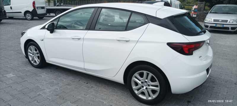 Opel astra k 1600 CDT navi