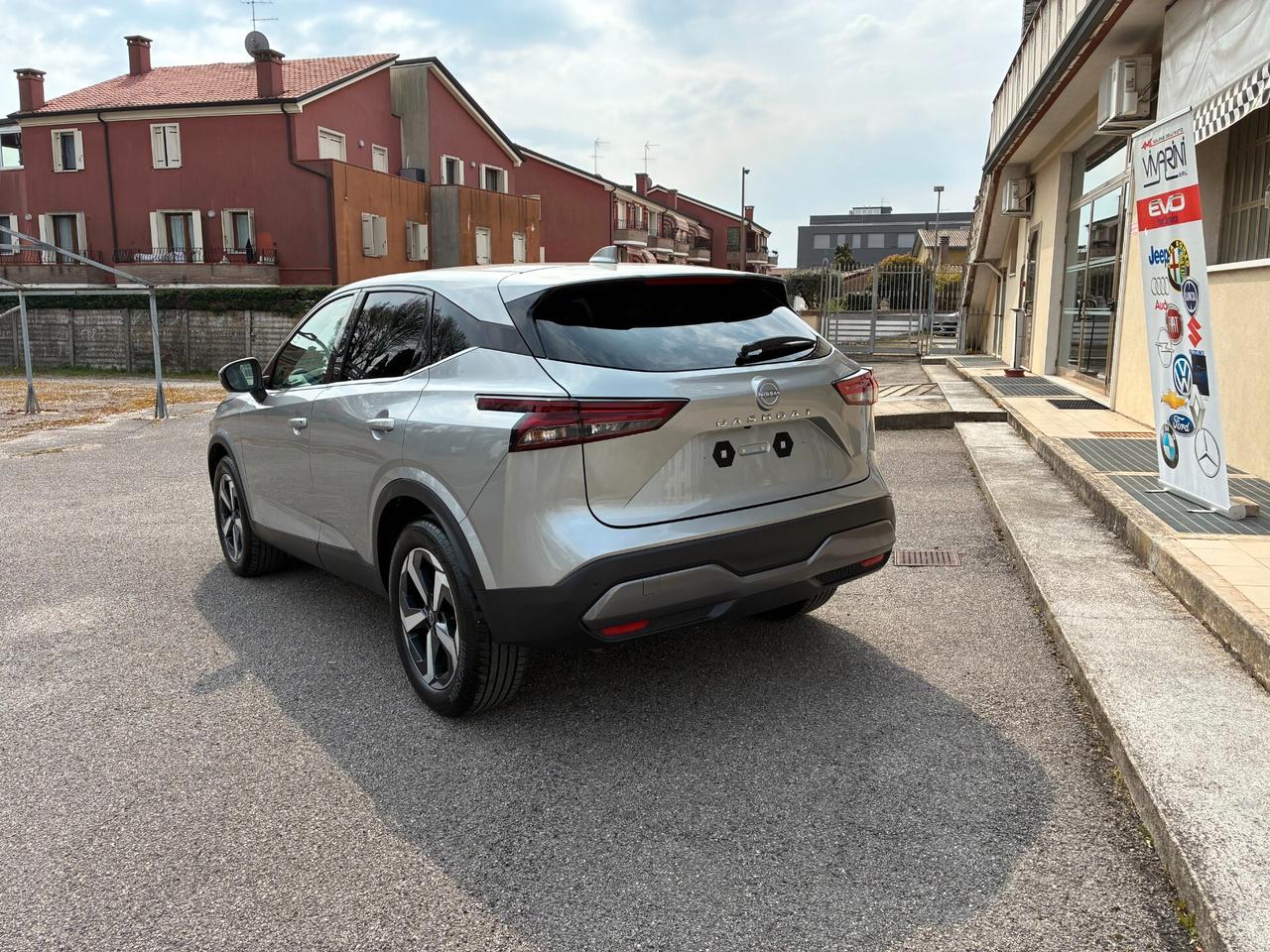 Nissan Qashqai MHEV 140 CV N-Connecta