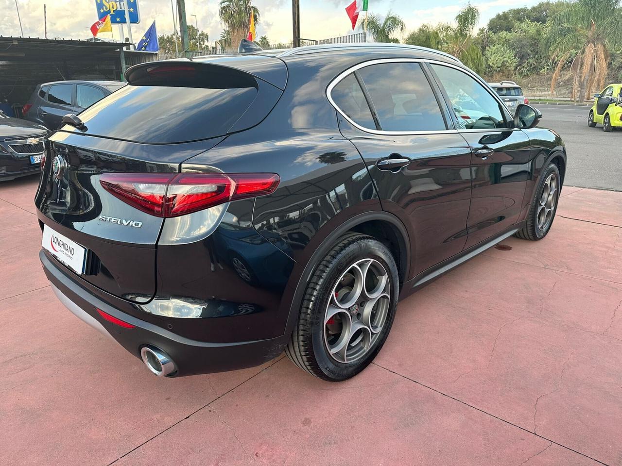 Alfa Romeo Stelvio 2.2 ROSSO EDIZIONE 2.0.2.1.