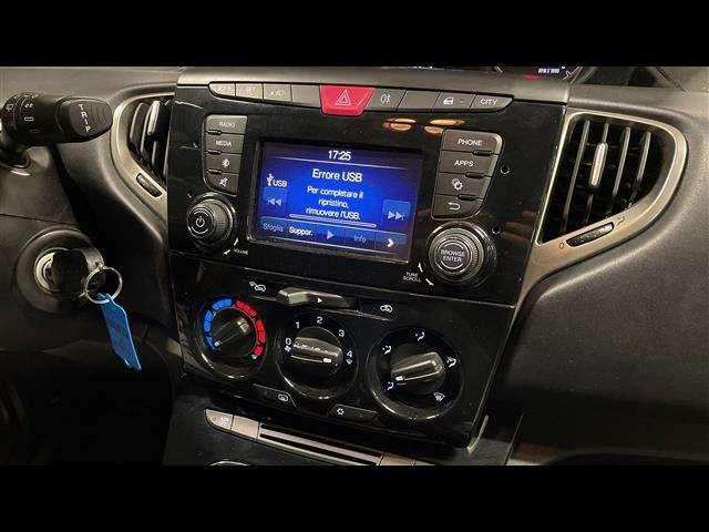 Lancia Ypsilon 5 Porte 1.2 69cv Platinum