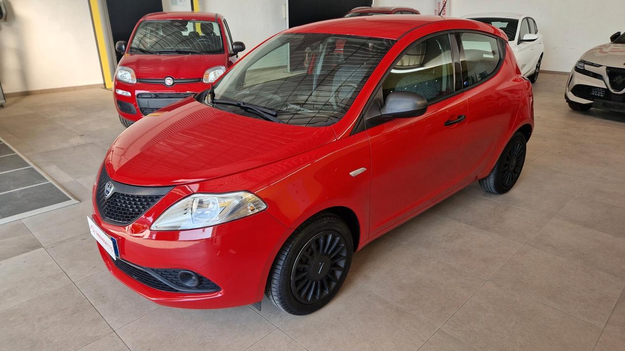 Lancia Ypsilon 1.2 69 CV 5 porte GPL Ecochic Elefantino Blu