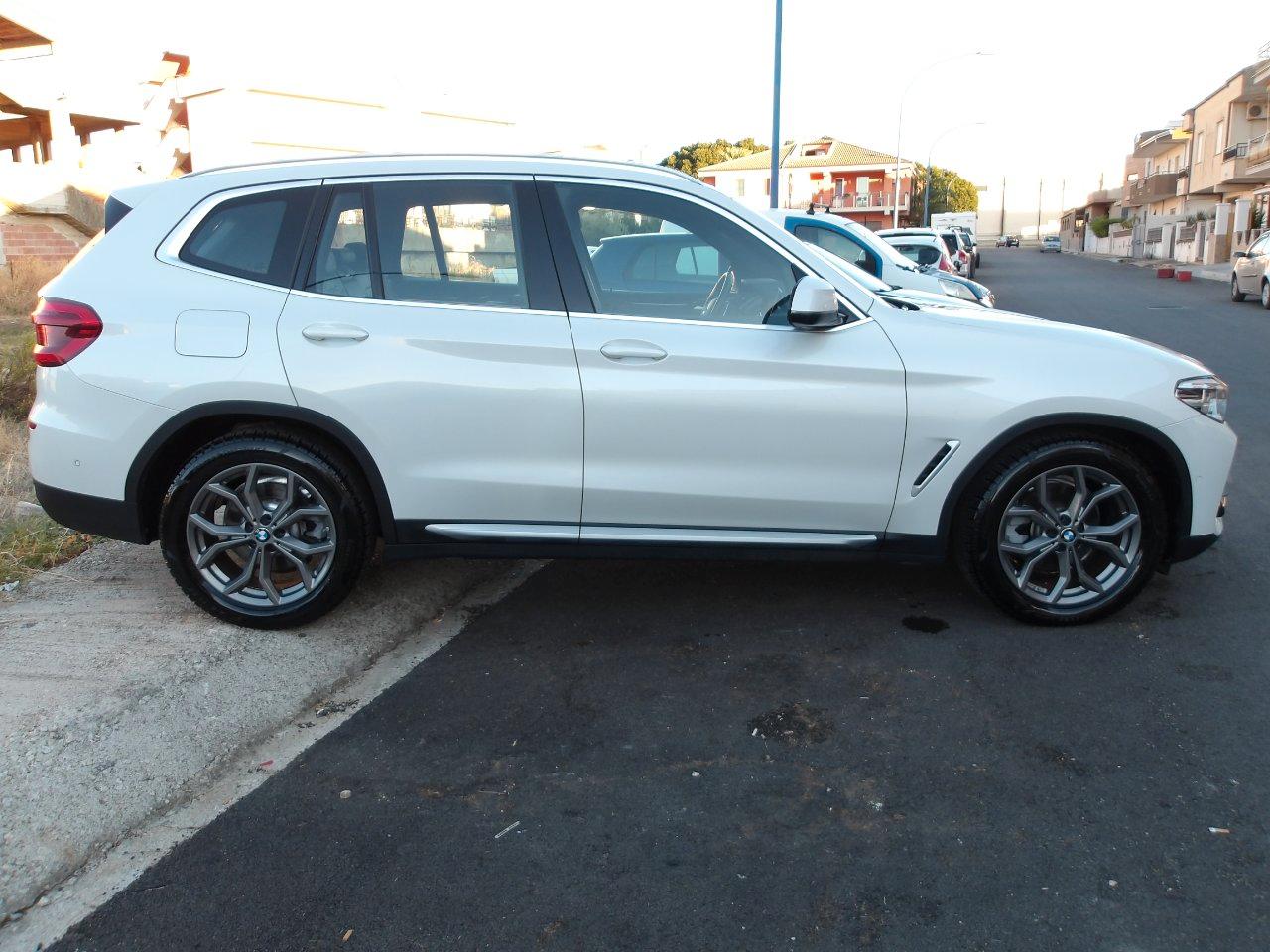 BMW X3 xdrive20d mhev 48V xLine auto