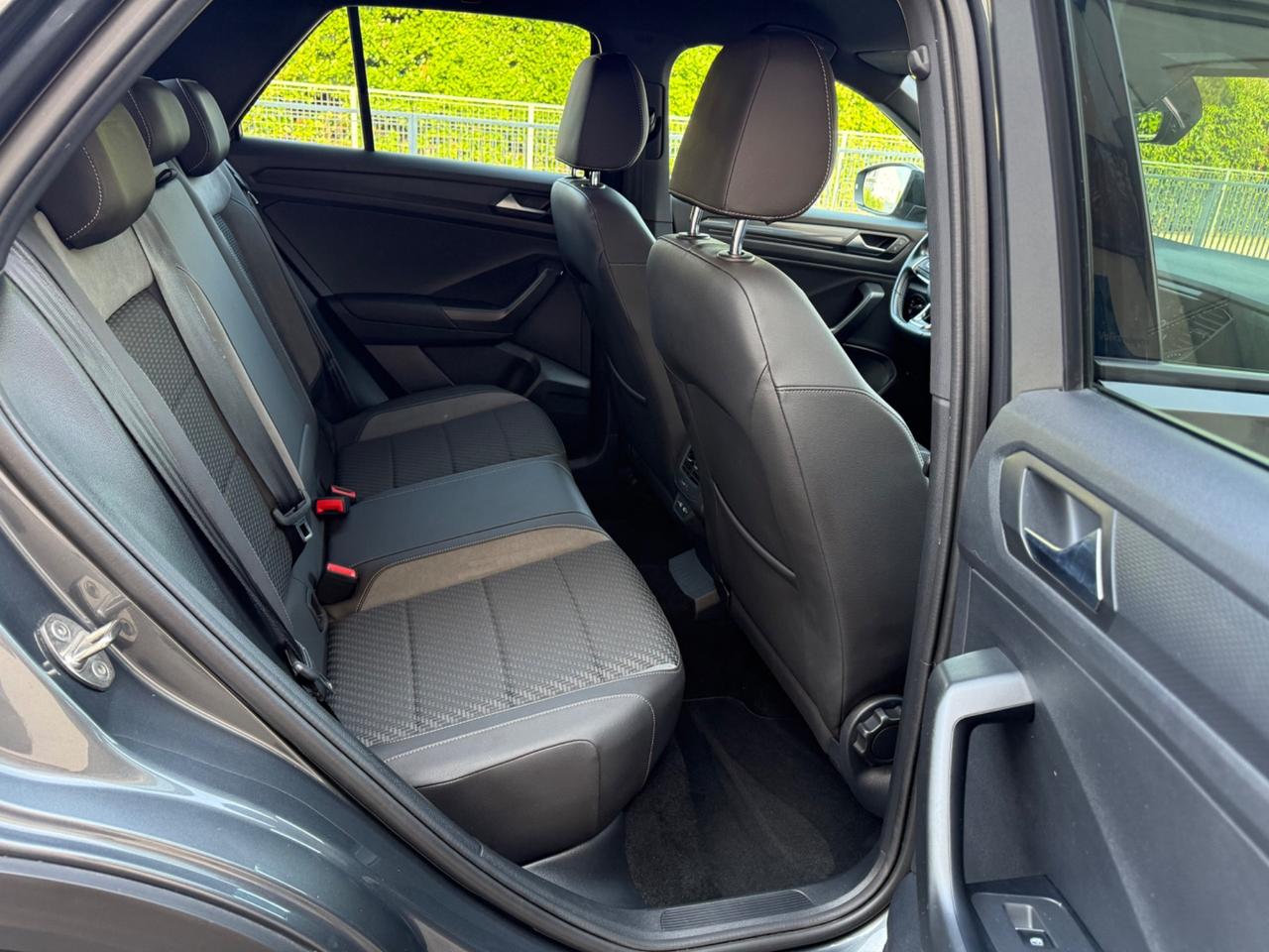 Volkswagen T-Roc 1.5 TSI R-Line BlueMotion Technology