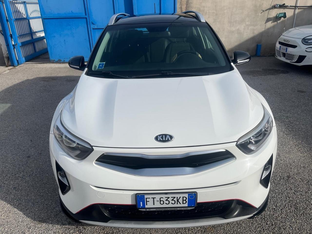 Kia Stonic -1.4MPI-gpl style design pack-2019