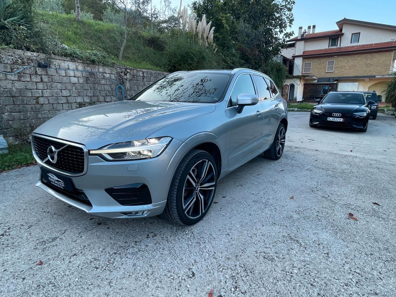 Volvo XC 60 XC60 D5 AWD Geartronic R-design