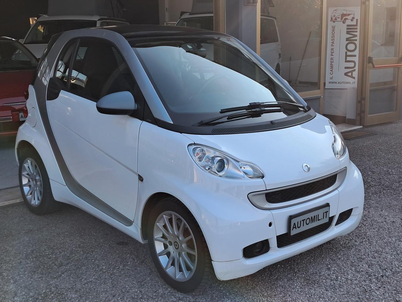 Smart ForTwo 1000 52 kW MHD coupé passion