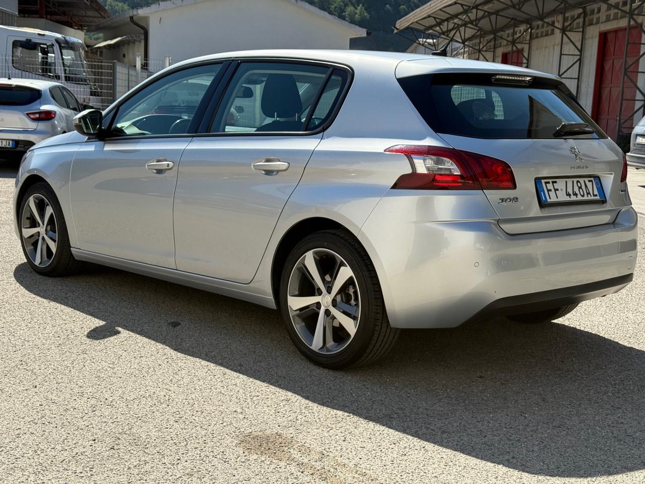 Peugeot 308 1.6 BlueHDi 100cv S&S Active