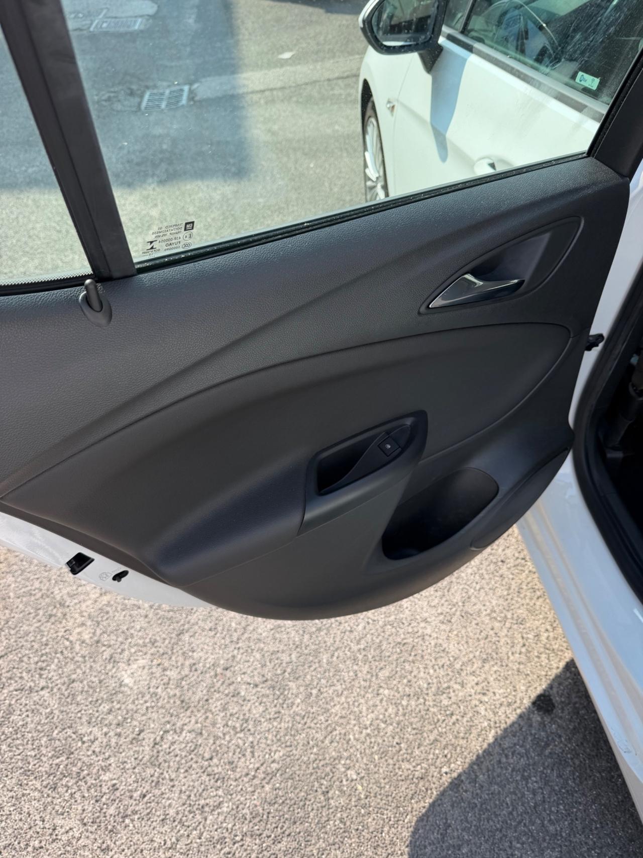 Opel Astra 1.4 Start&Stop 5 porte Innovation