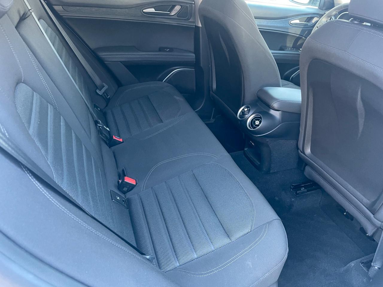 Alfa Romeo Stelvio 2.2 Turbodiesel 160 CV AT8 RWD Business