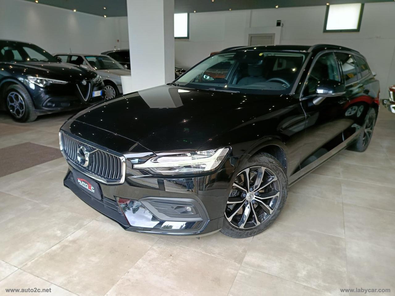VOLVO V60 B4