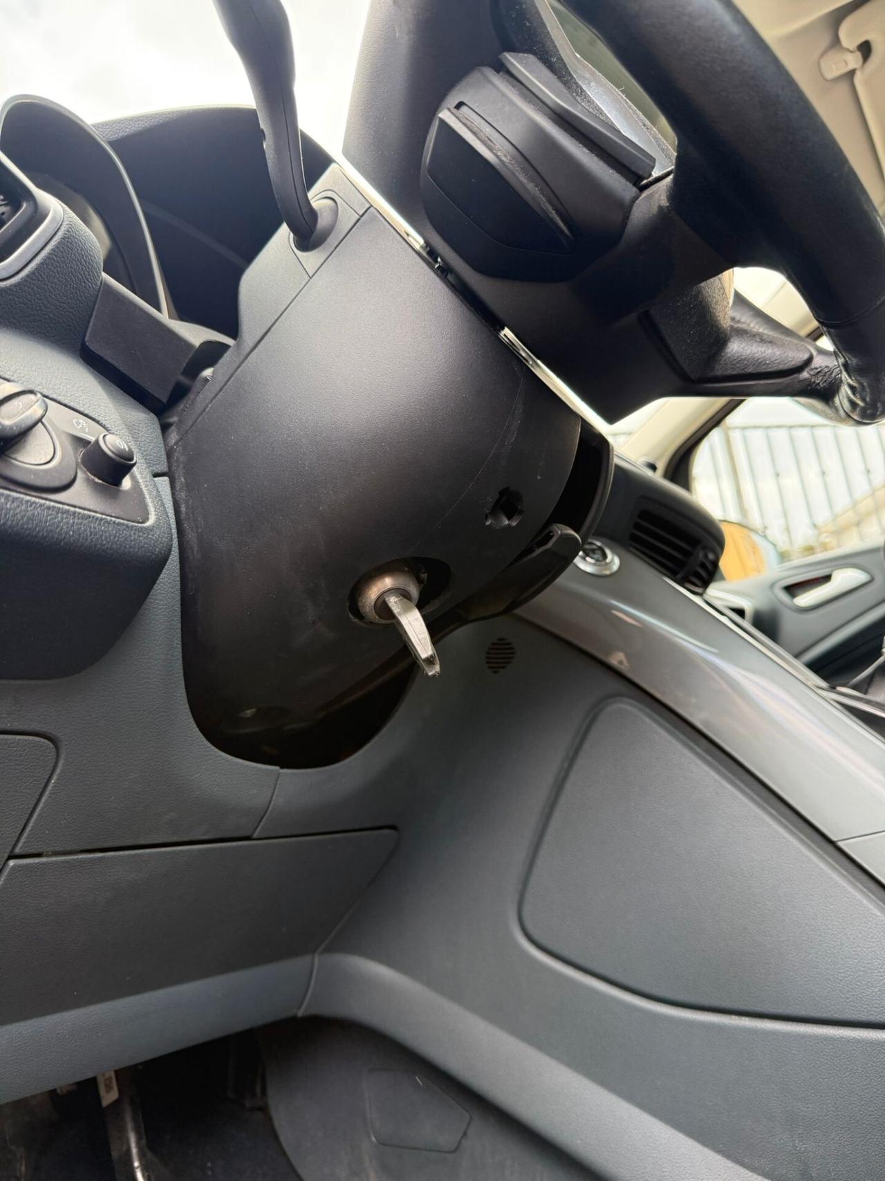 Ford C-Max 1.6 TDCi 115CV Titanium VOLANO, FRIZIONE E DISTRIBUZIONE SOSTITUITI