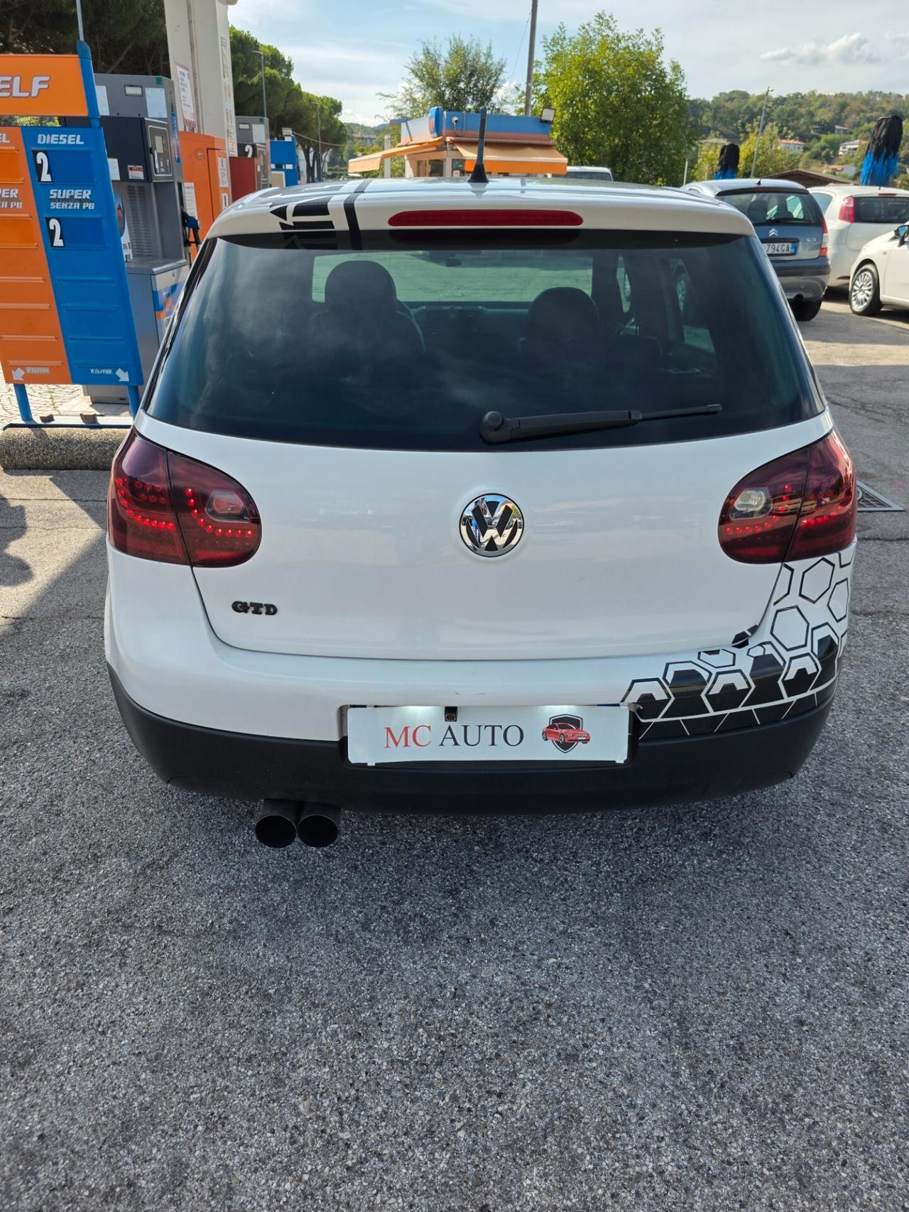Volkswagen Golf GTD anno 2008 con 313.500 Motore sost