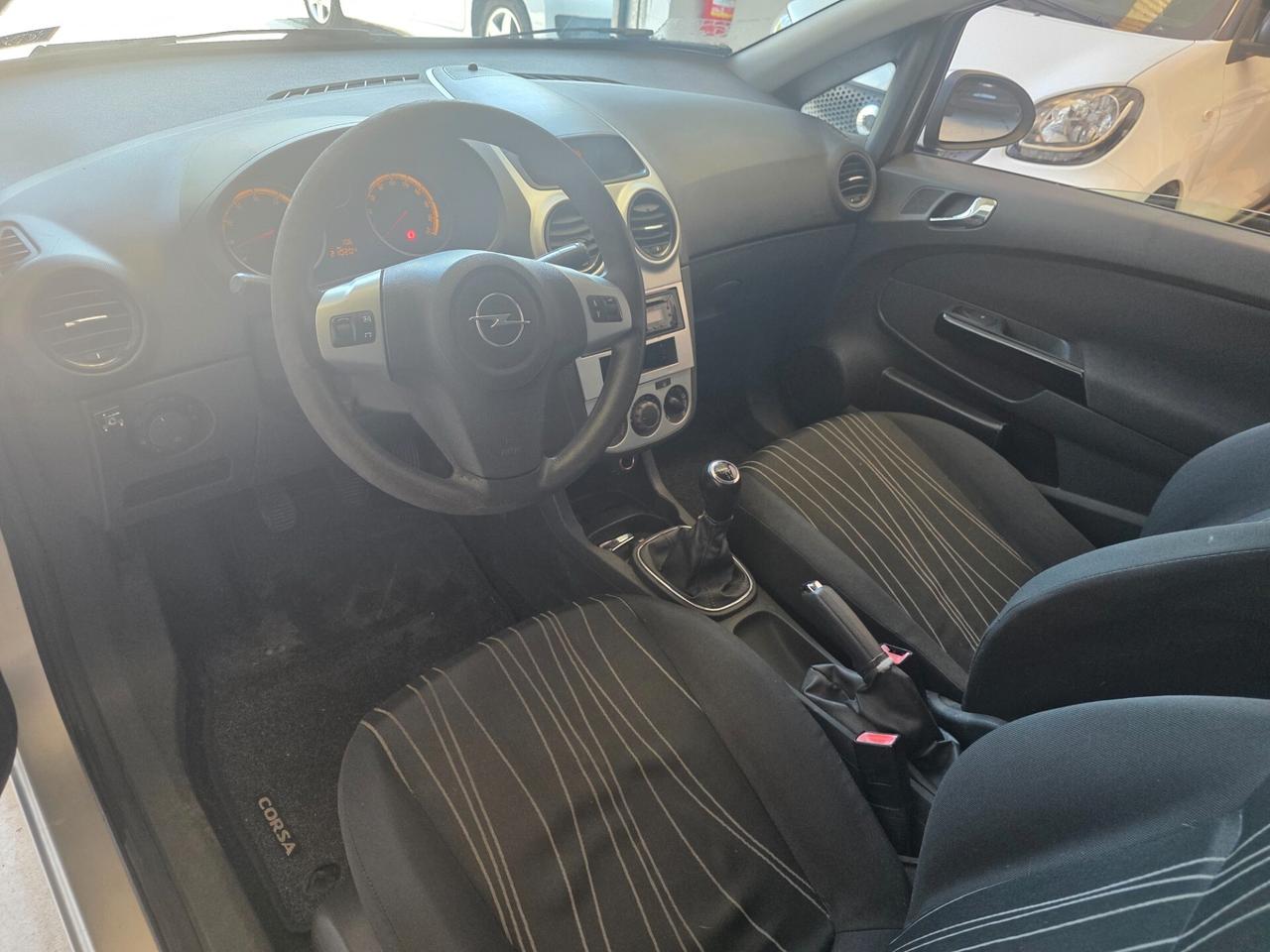 Opel Corsa 1.2 80CV 3 porte GPL-TECH Enjoy