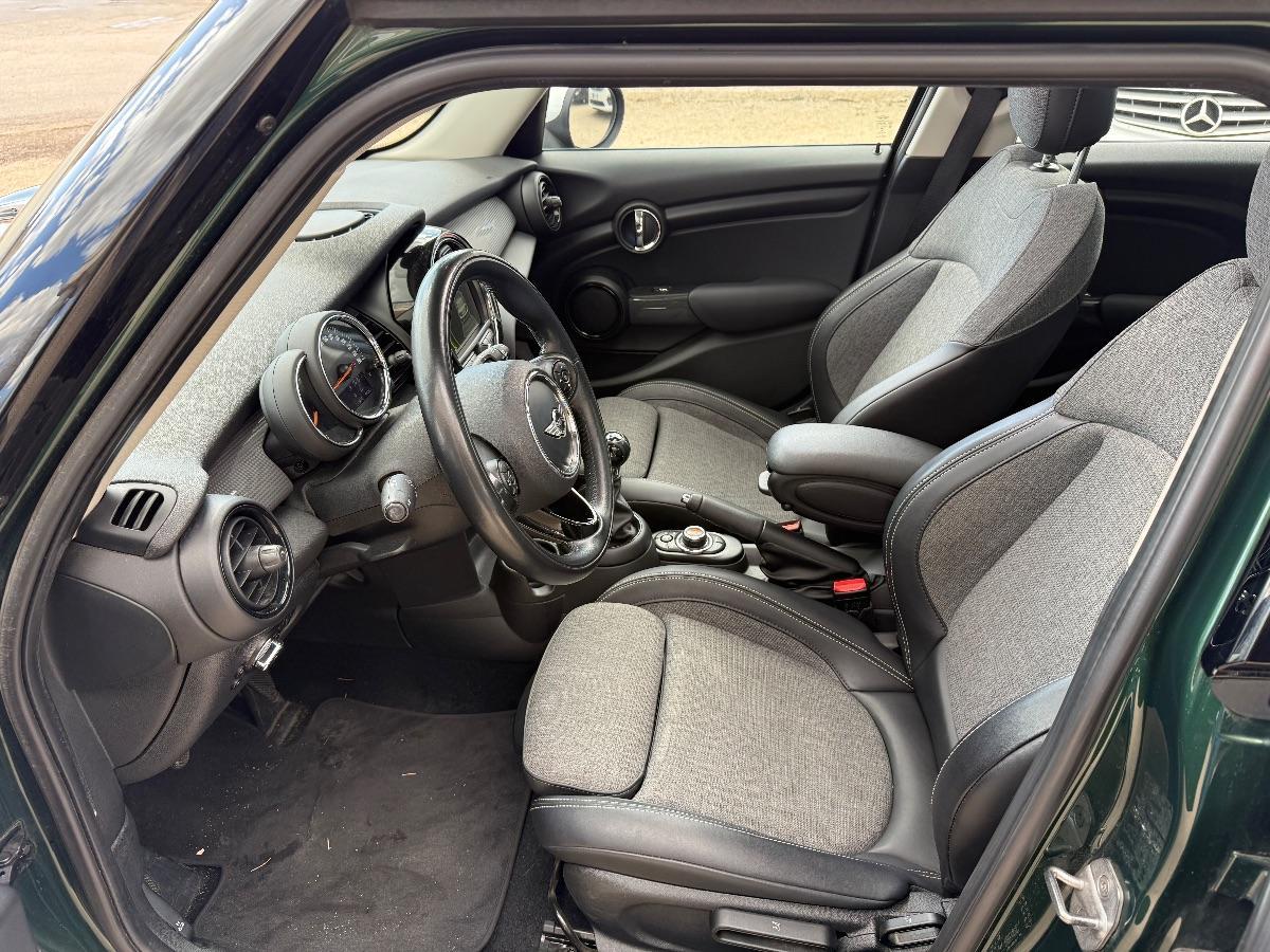 MINI 1.5 COOPER D BOSTON SEVEN 5 Porte; Tetto Apribile Elettricamente;