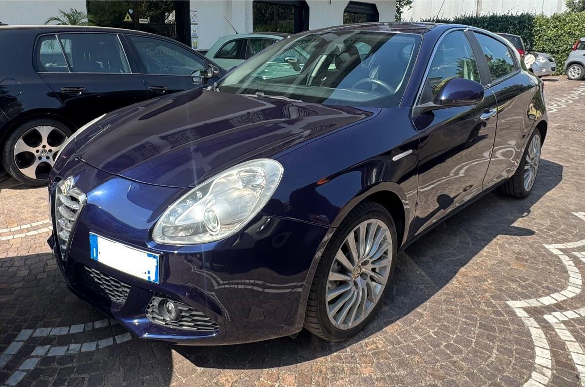 ALFA ROMEO Giulietta 1.6 JTDm-2 105 CV Distinctive