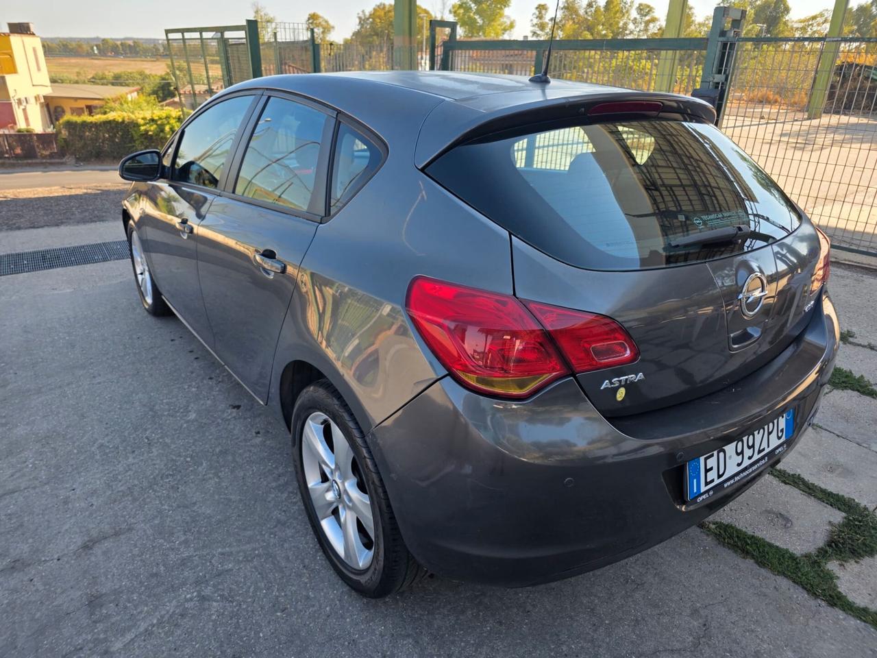 Opel Astra 1.7 CDTI 110CV 5 porte Elective euro5