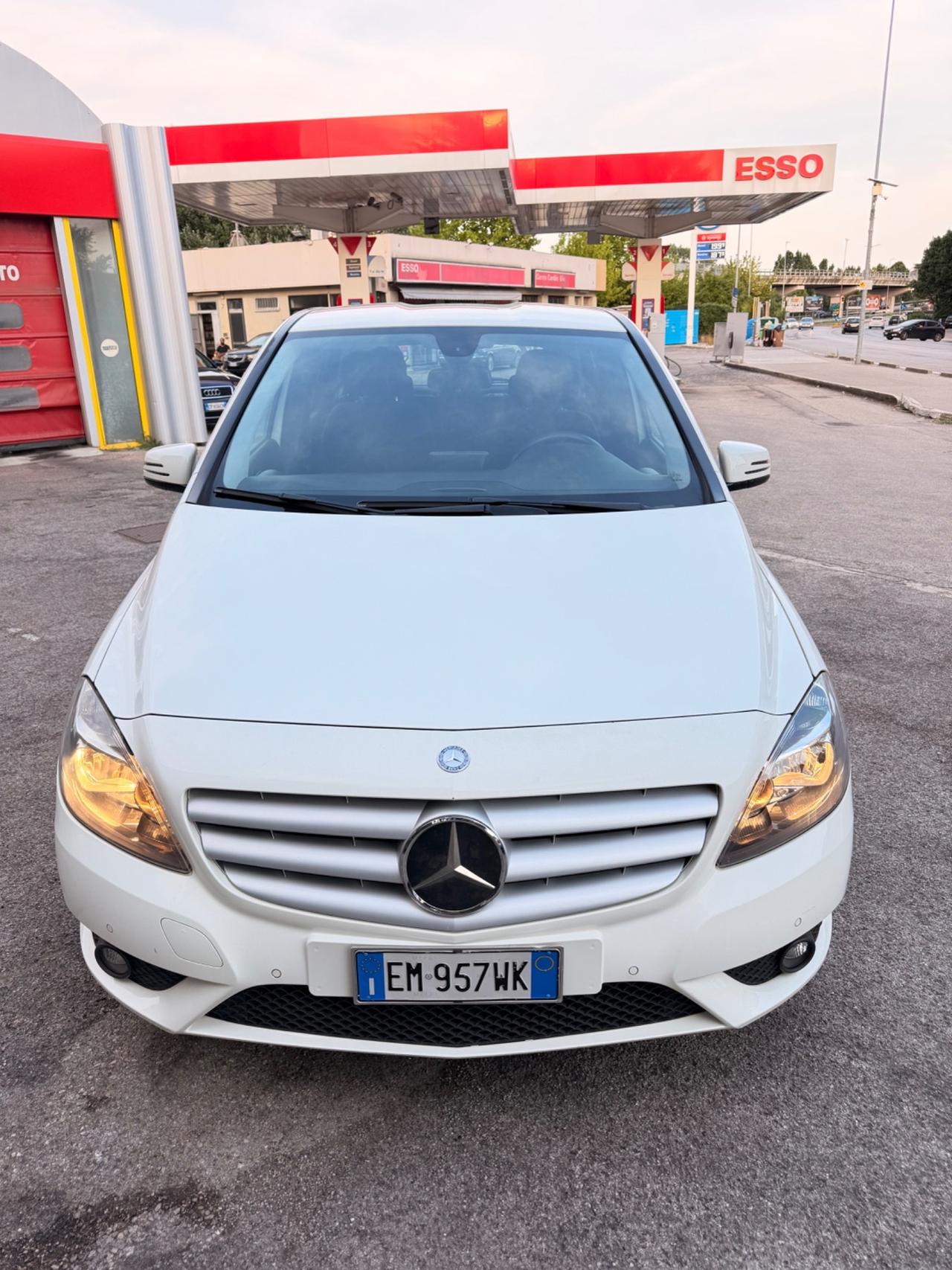 Mercedes B 180 BENZINA NEOPATENTATI GARANZIA 12/24M