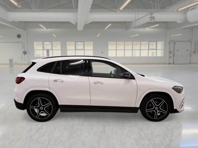 MERCEDES-BENZ GLA 180 D AMG LINE ADV PLUS AUTO CROSSOVER