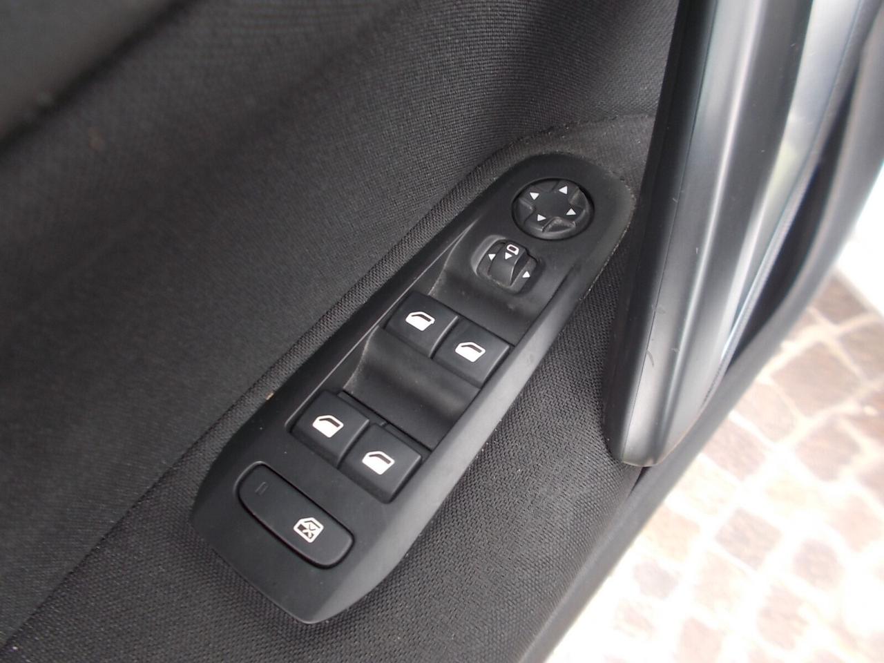 Peugeot 308 Sw Business 1.6 HDi 100cv