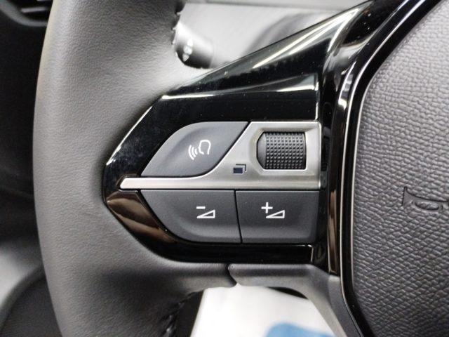 PEUGEOT 208 PureTech 100 5 porte Style