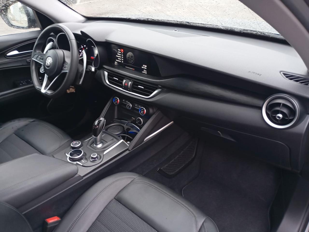 Alfa Romeo Stelvio Q4 2.2 Turbodiesel 210 cv automatico
