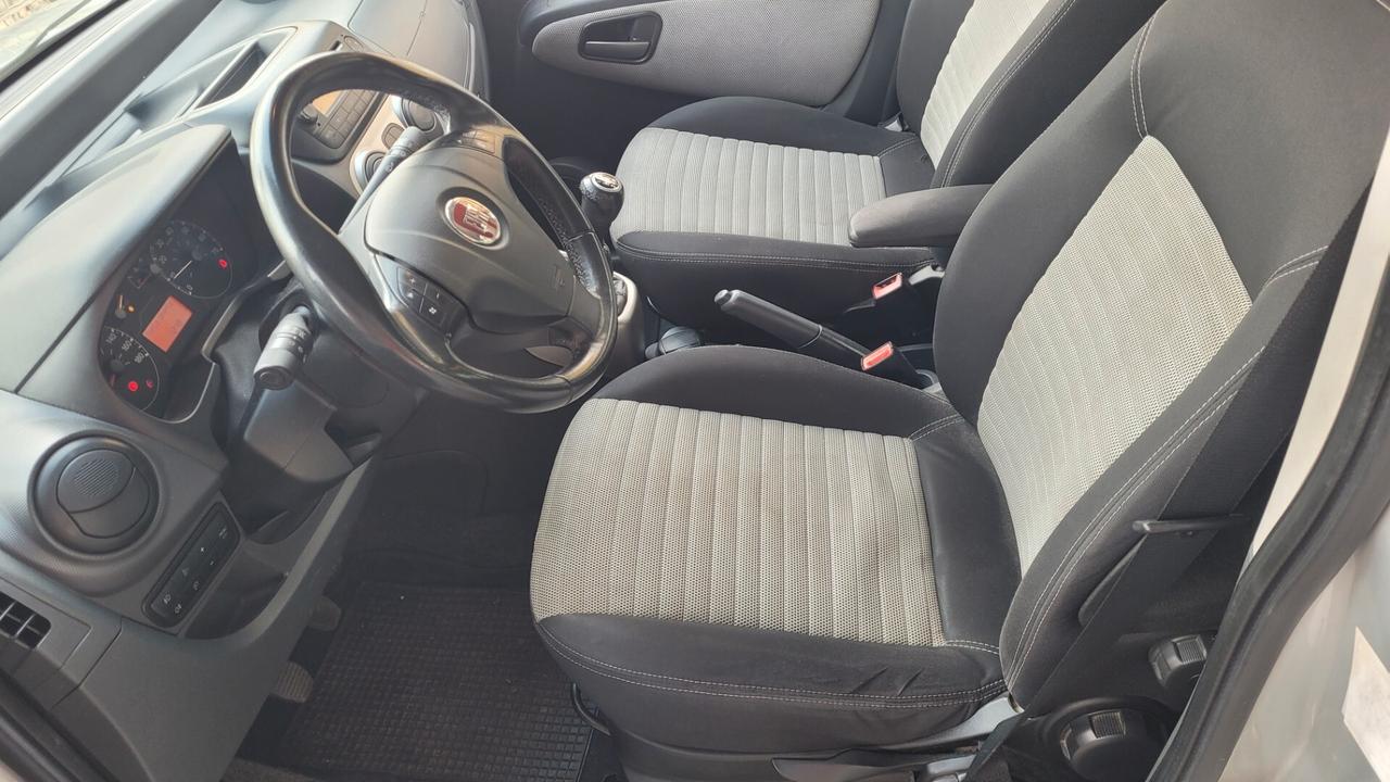 Fiat Qubo 1.3 MJT 75 CV .. 5 POSTI..PREZZO COMMERCIANTE..