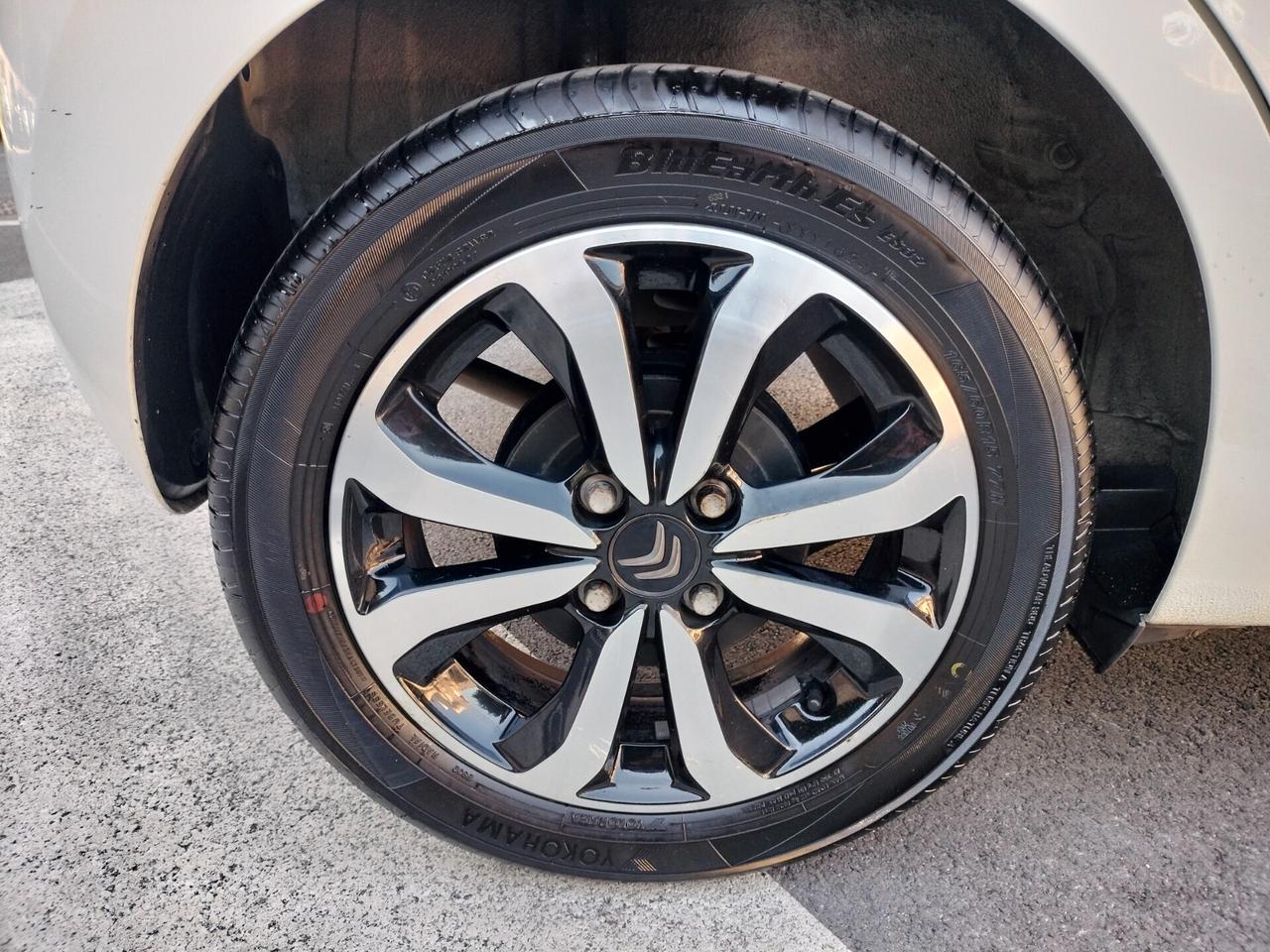 Citroen C1 VTi 68 5 porte Shine