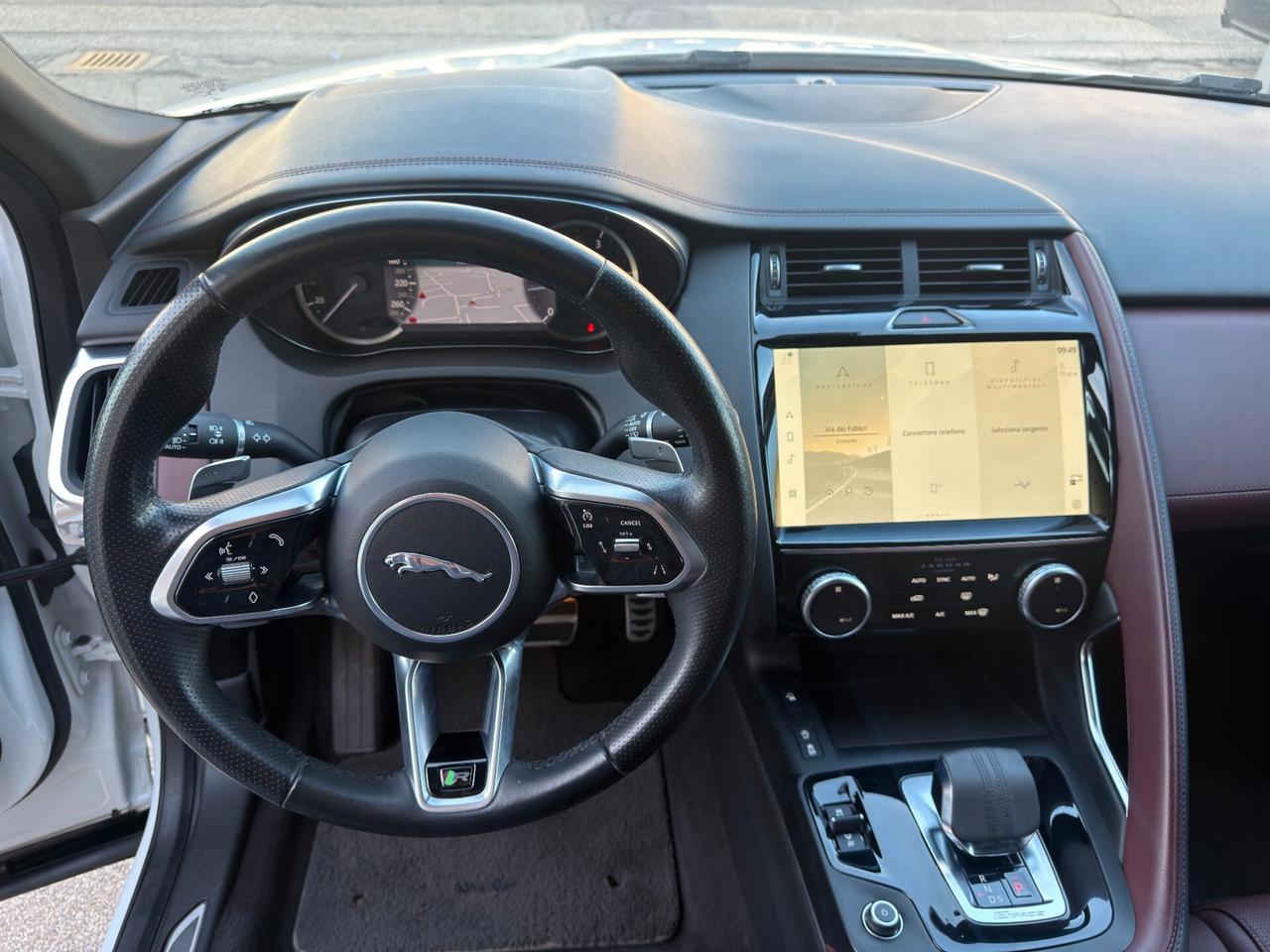 Jaguar E-Pace 2.0D I4 163 CV AWD Auto R-Dynamic SE