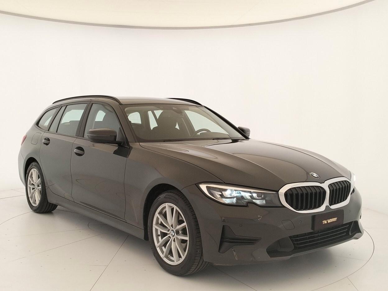 BMW 318d Touring mhev 48V Business Advantage auto - IVA ESPOSTA