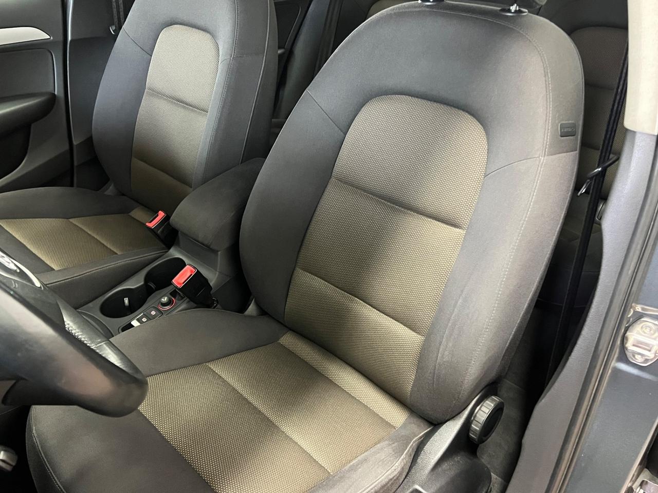 Audi Q3 2.0 TDI quattro S tronic Business Plus