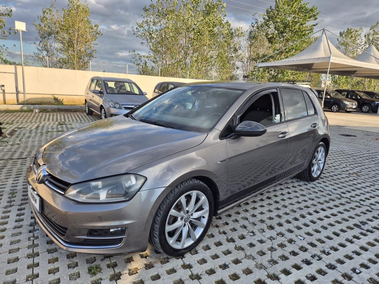 Volkswagen Golf 1.6 TDI DSG 5p. Highline BlueMotion Technology