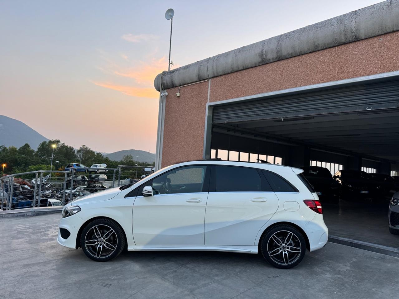 Mercedes-benz B 180 B 180 d Premium