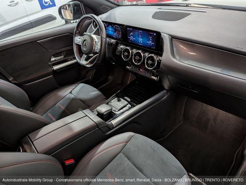 Mercedes-Benz GLA 200 D 4MATIC PREMIUM AUTOMATIC