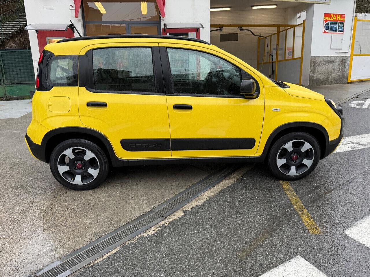 FIAT PANDA 1.0 Hybrid City Cross NEOPATENTATI