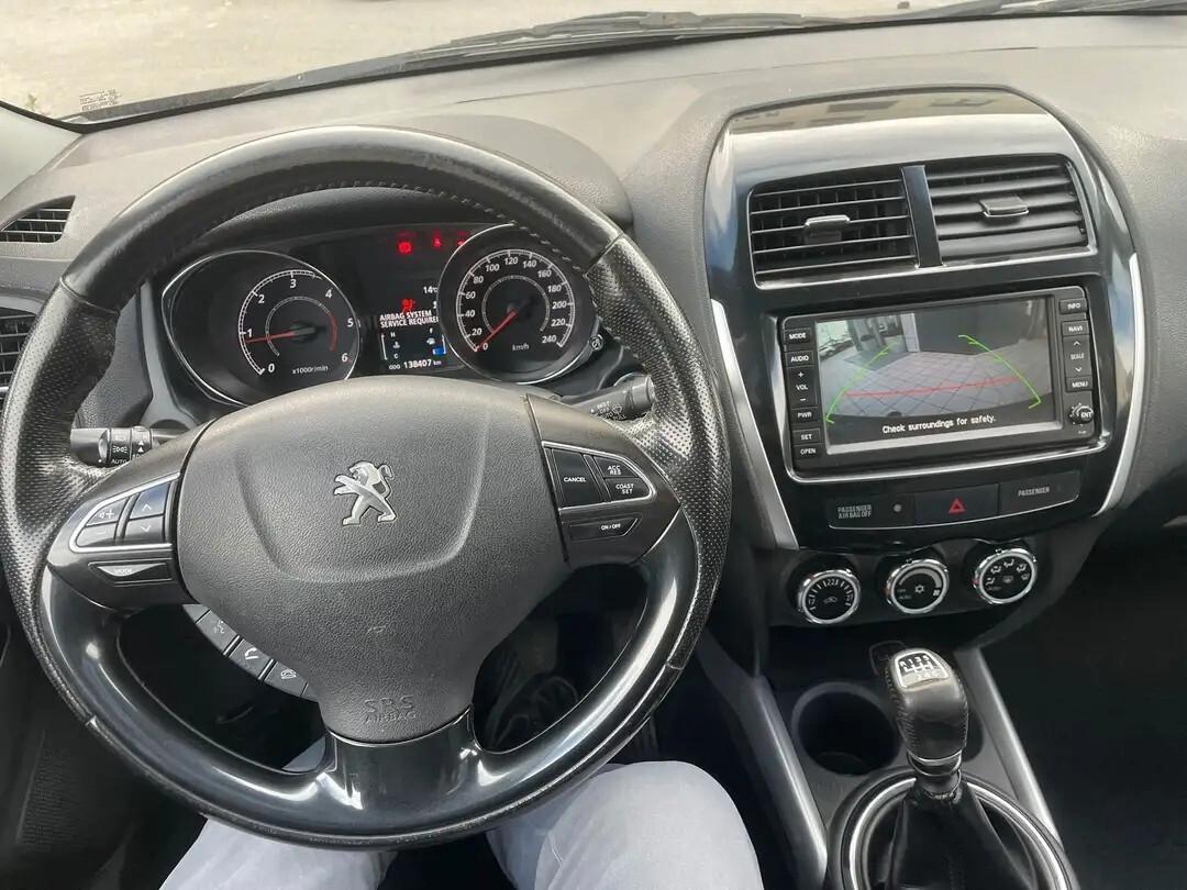 Peugeot 4008 PEUGEOT-4008-ALLURE-4WD CC.1600-CV.115